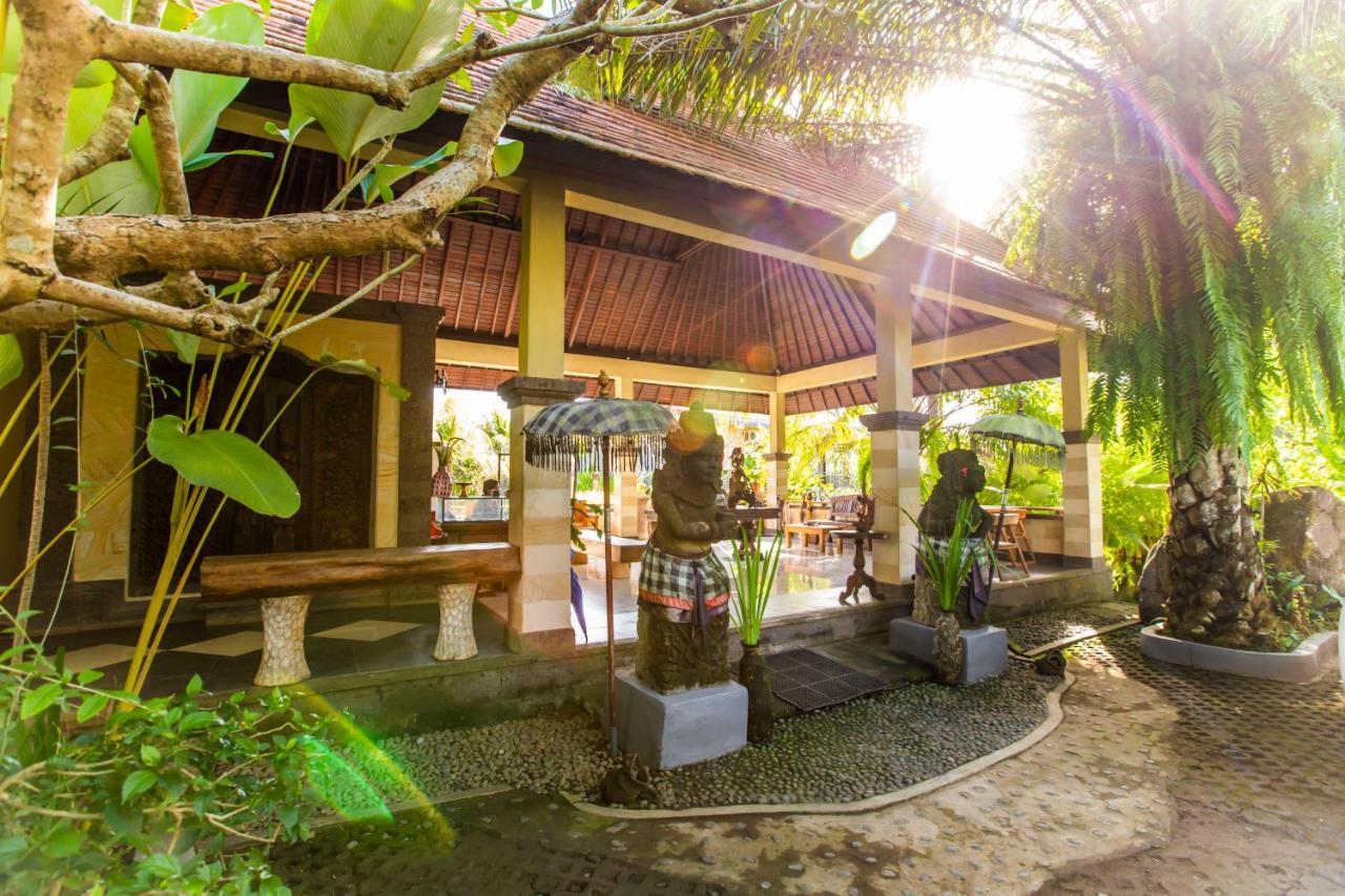 Asri Sari Villa Ubud ภายนอก รูปภาพ